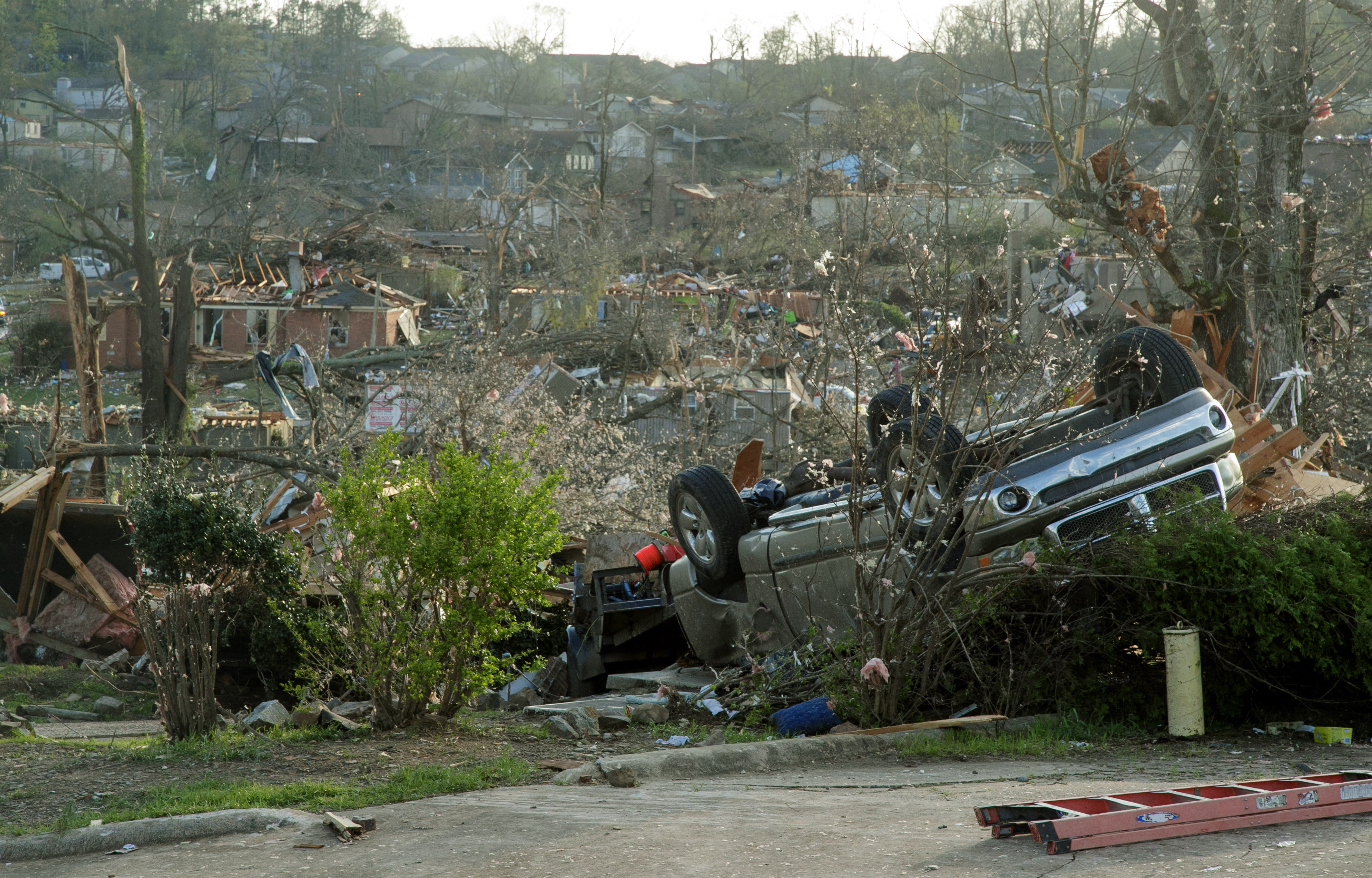 Estado de emergencia en Arkansas: al menos 21 muertos por tornados en EE. UU.