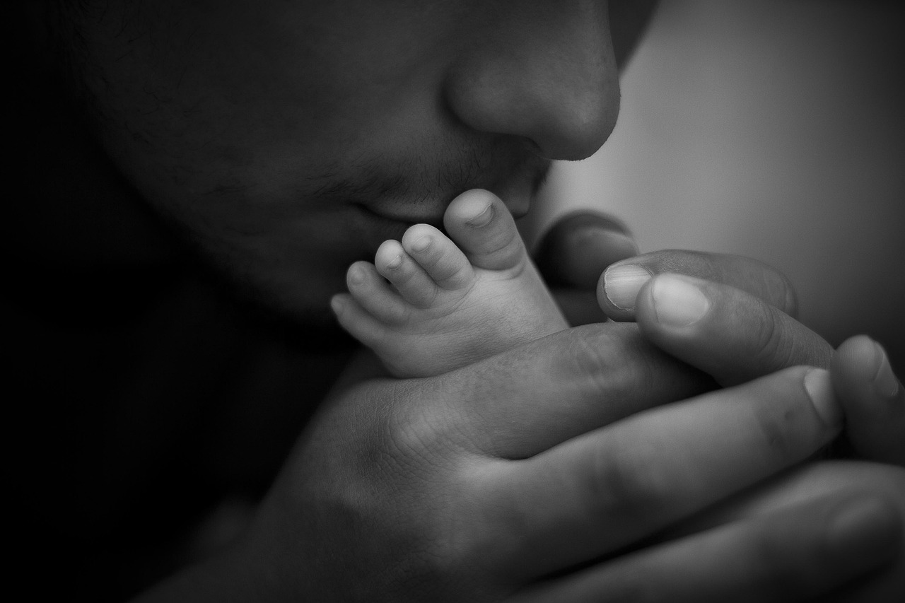 ¿Cuánto tiempo deben reconocerle como licencia de paternidad?