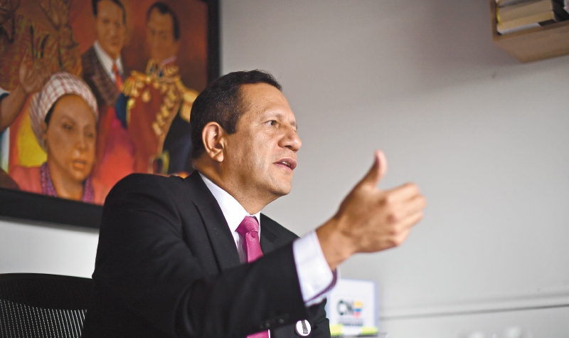 “La Registraduría no debe auditarse a sí misma”: magistrado del CNE