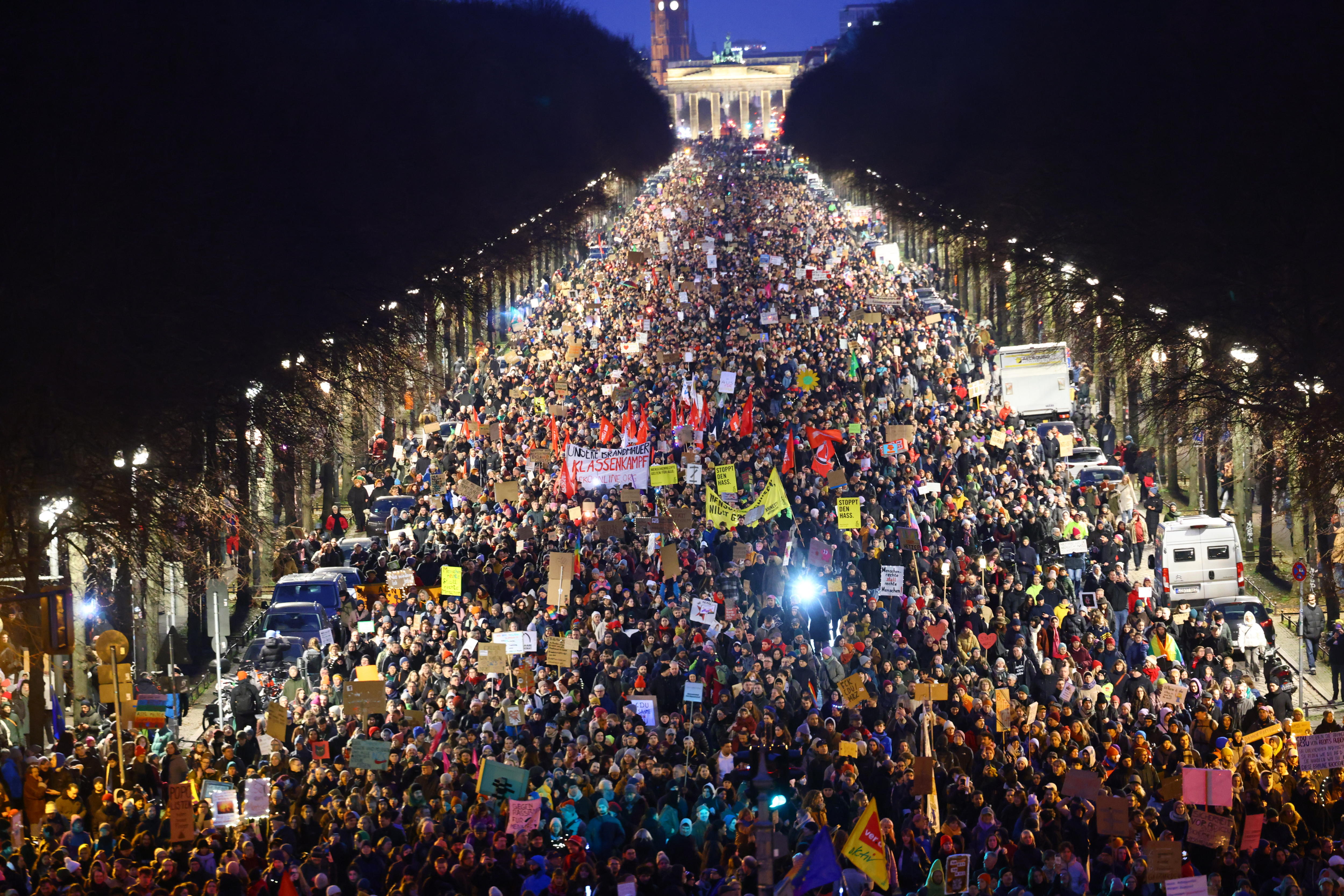 Marcha masiva en Alemania contra el “pacto del diablo” entre las derechas