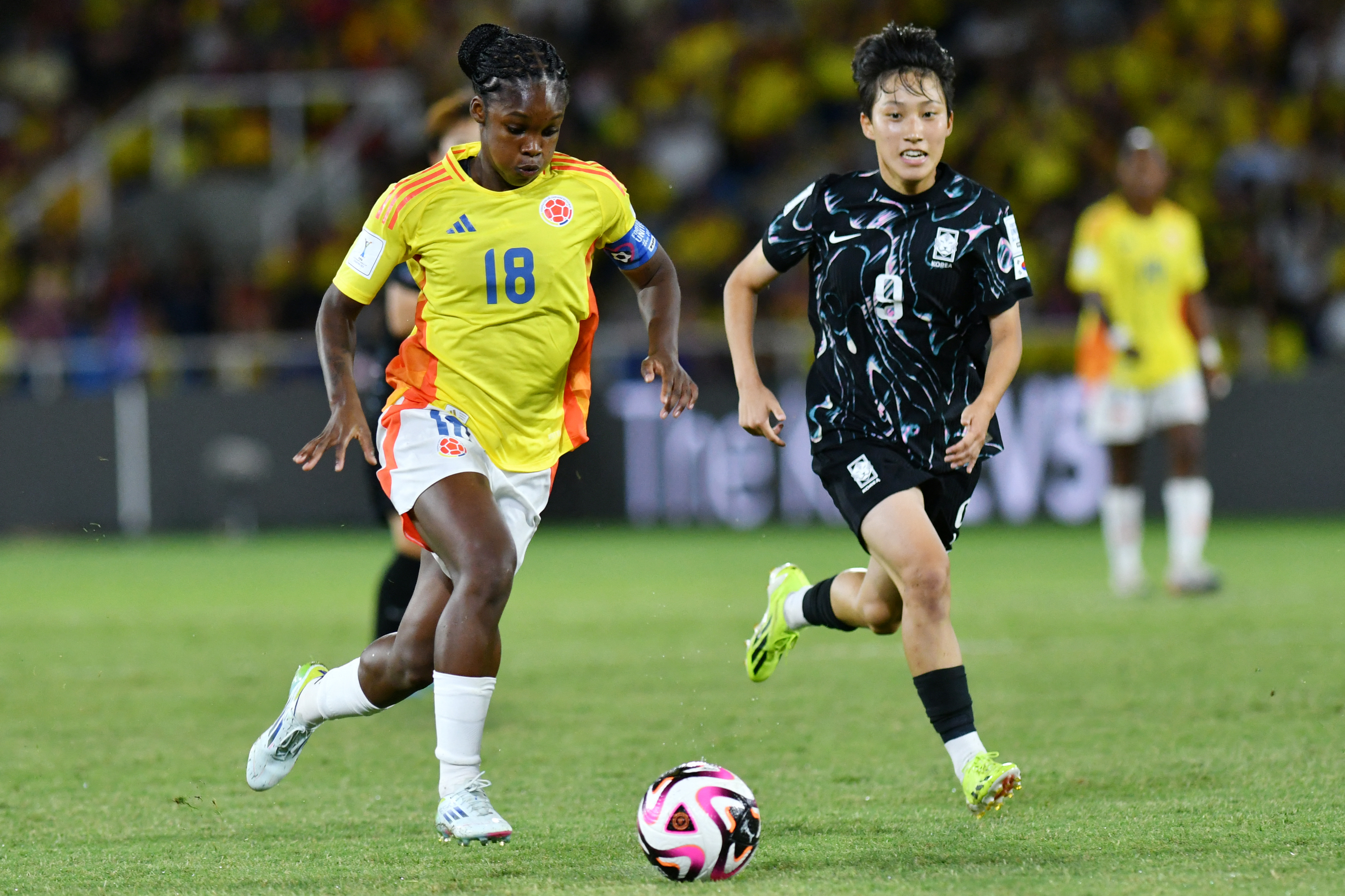 Video: el golazo de Linda Caicedo que metió a Colombia en cuartos del Mundial