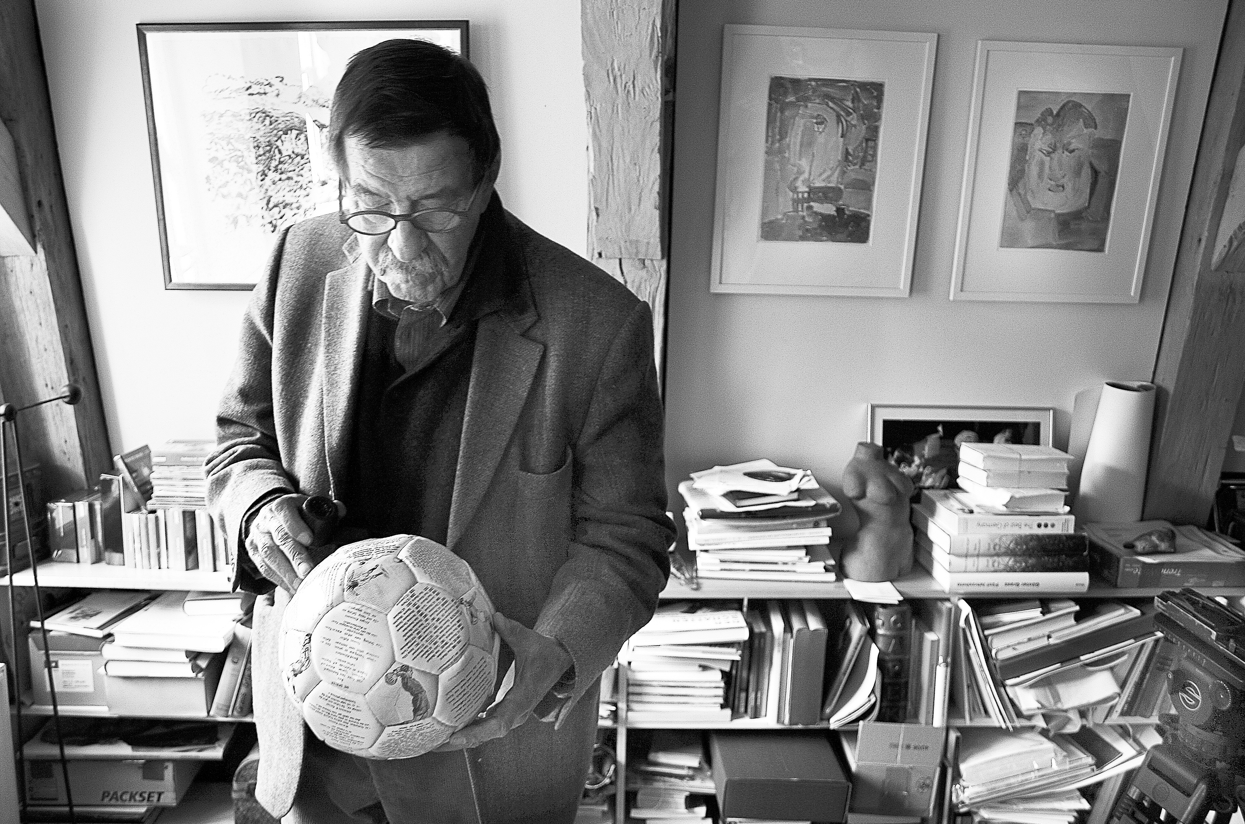 Günter Grass: «Mataban a gente que yo conocía o la llevaban a campos, y yo miraba hacia otro lado»
