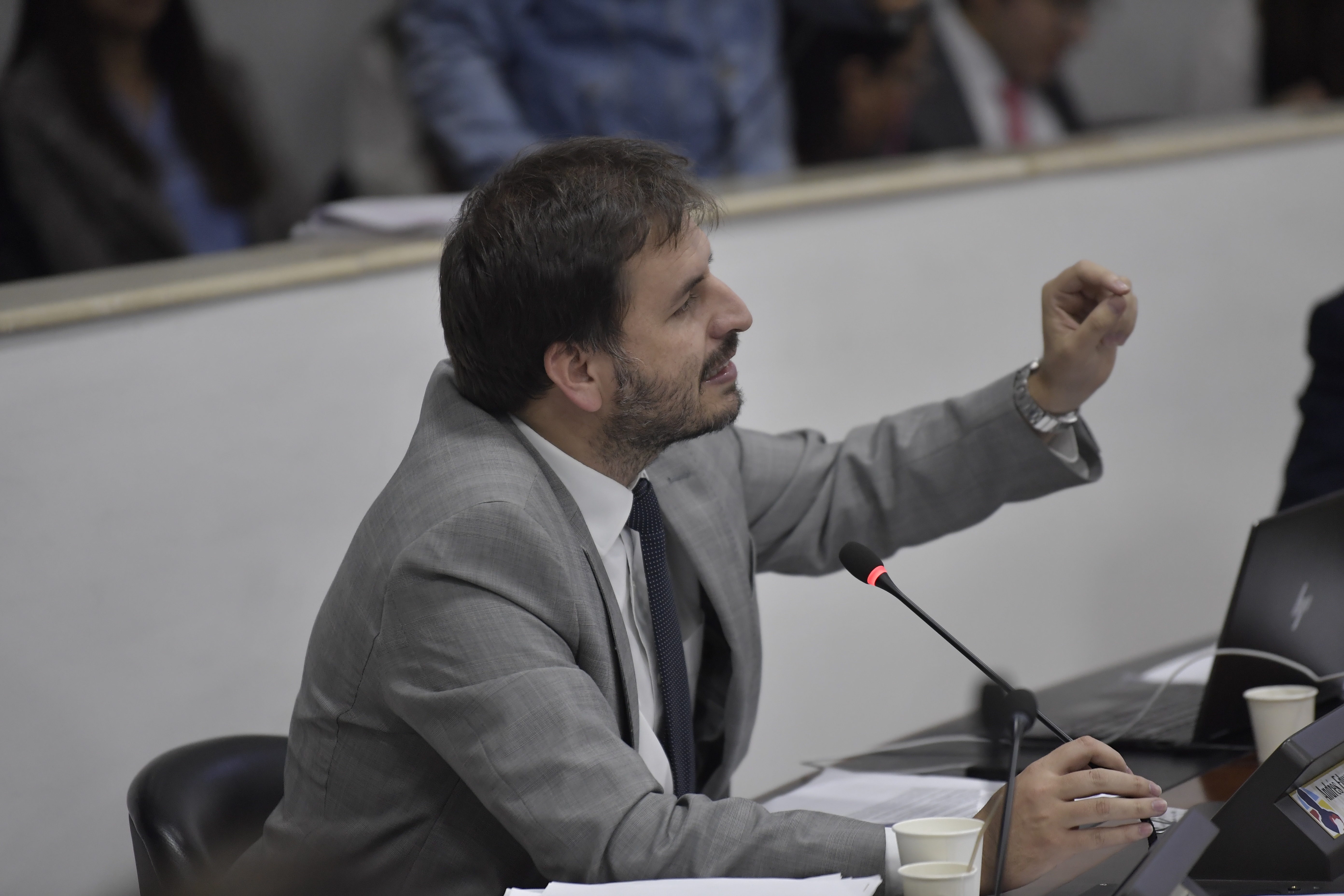 Ponente de reforma a la salud del Gobierno se opondrá al proyecto