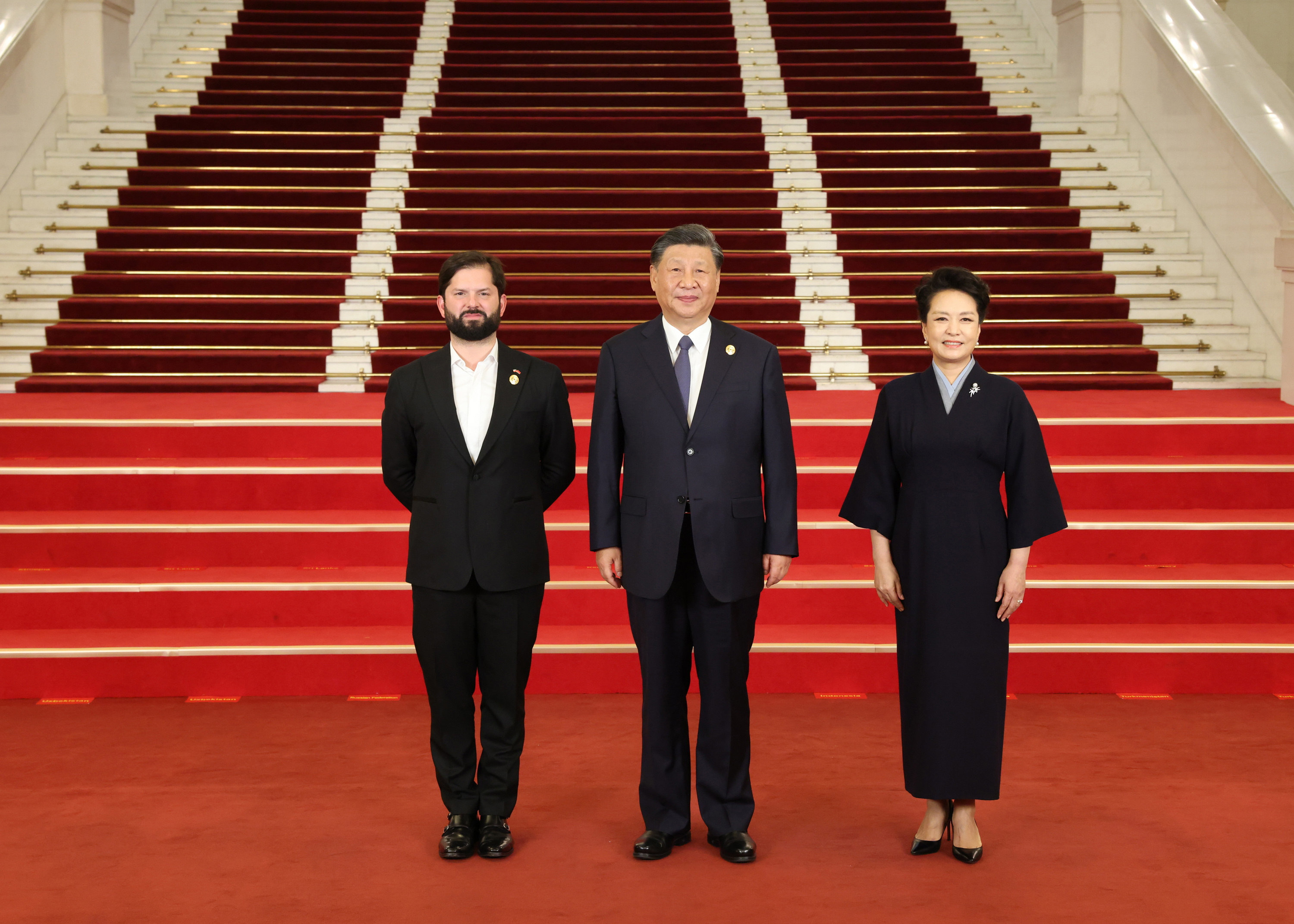 Boric y el espejismo de su crítica a China
