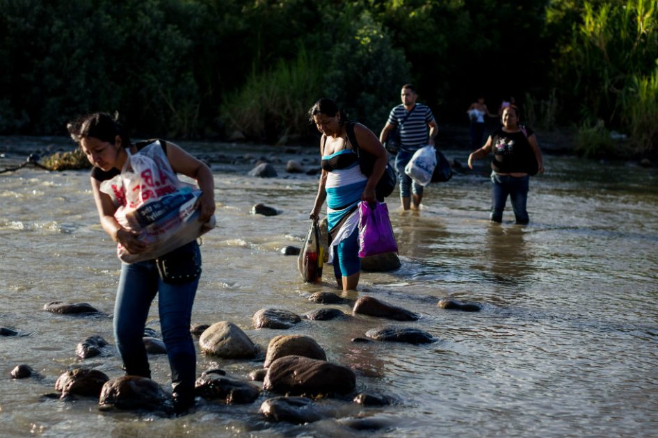 Canciller confirma la deportación de 32 colombianos desde Caracas