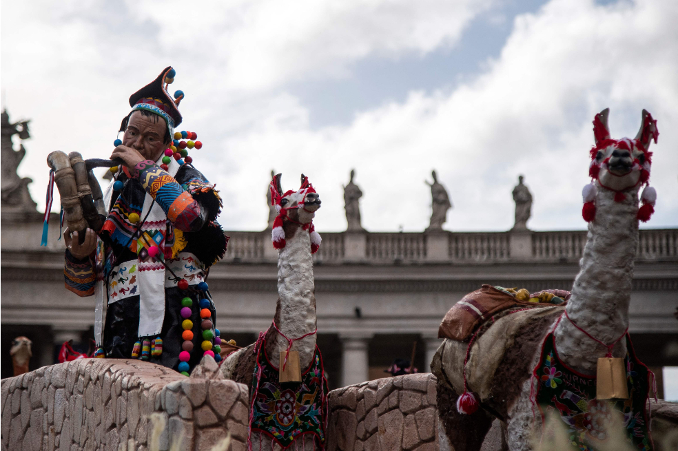 En imágenes: una comunidad peruana donó un pesebre al Vaticano