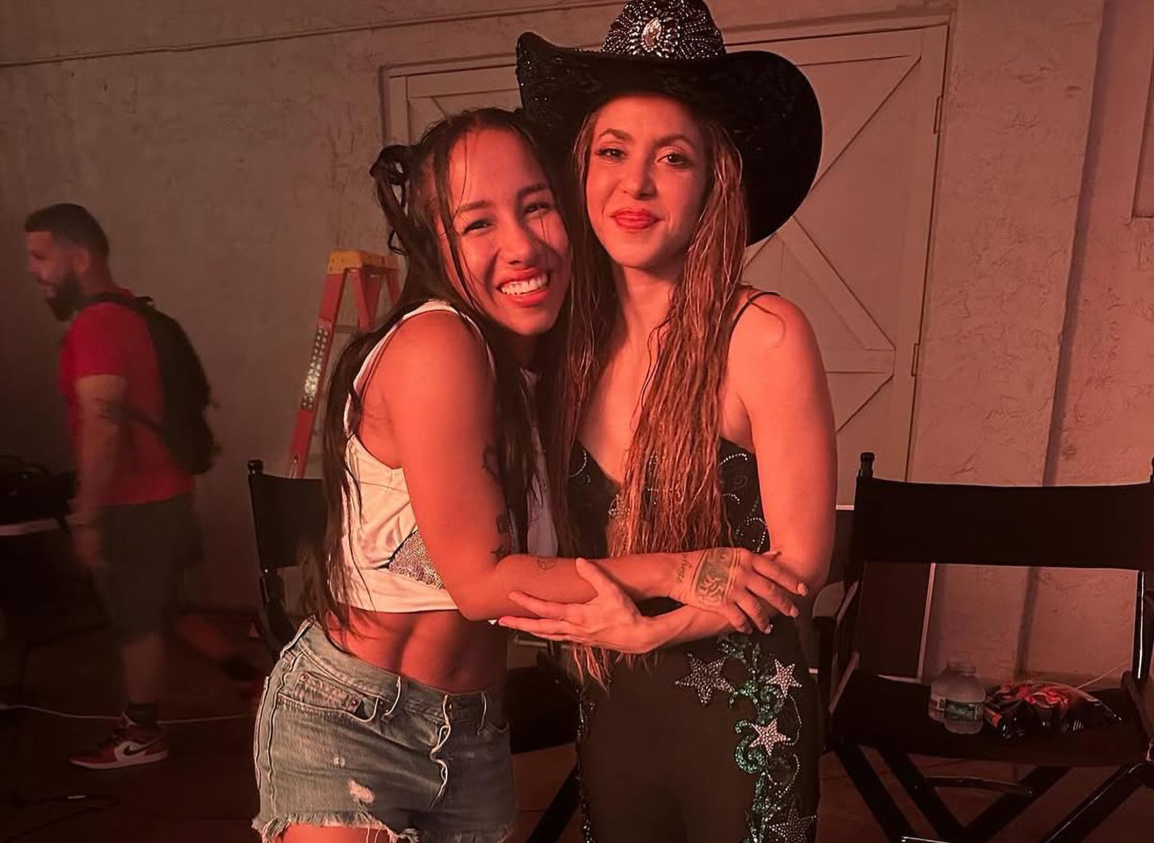 Ella es la bailarina colombiana que Shakira descubrió en IG y lleva en su gira