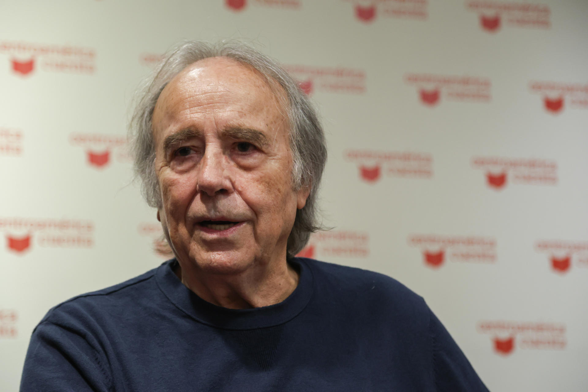 El periodismo según Serrat: “Tiene que ser un medio de información para el pueblo”