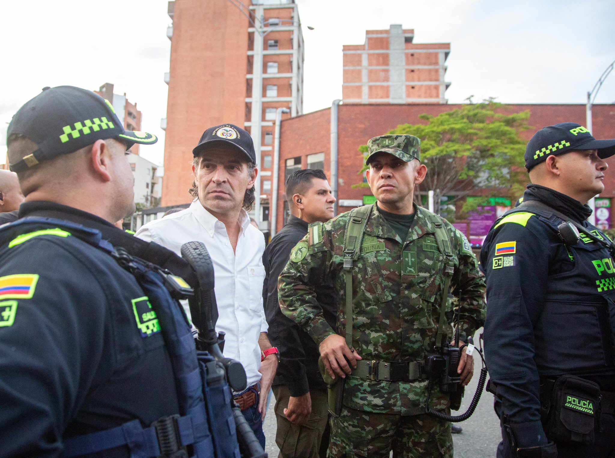Capturaron a 25 personas durante caravana de seguridad, en Medellín