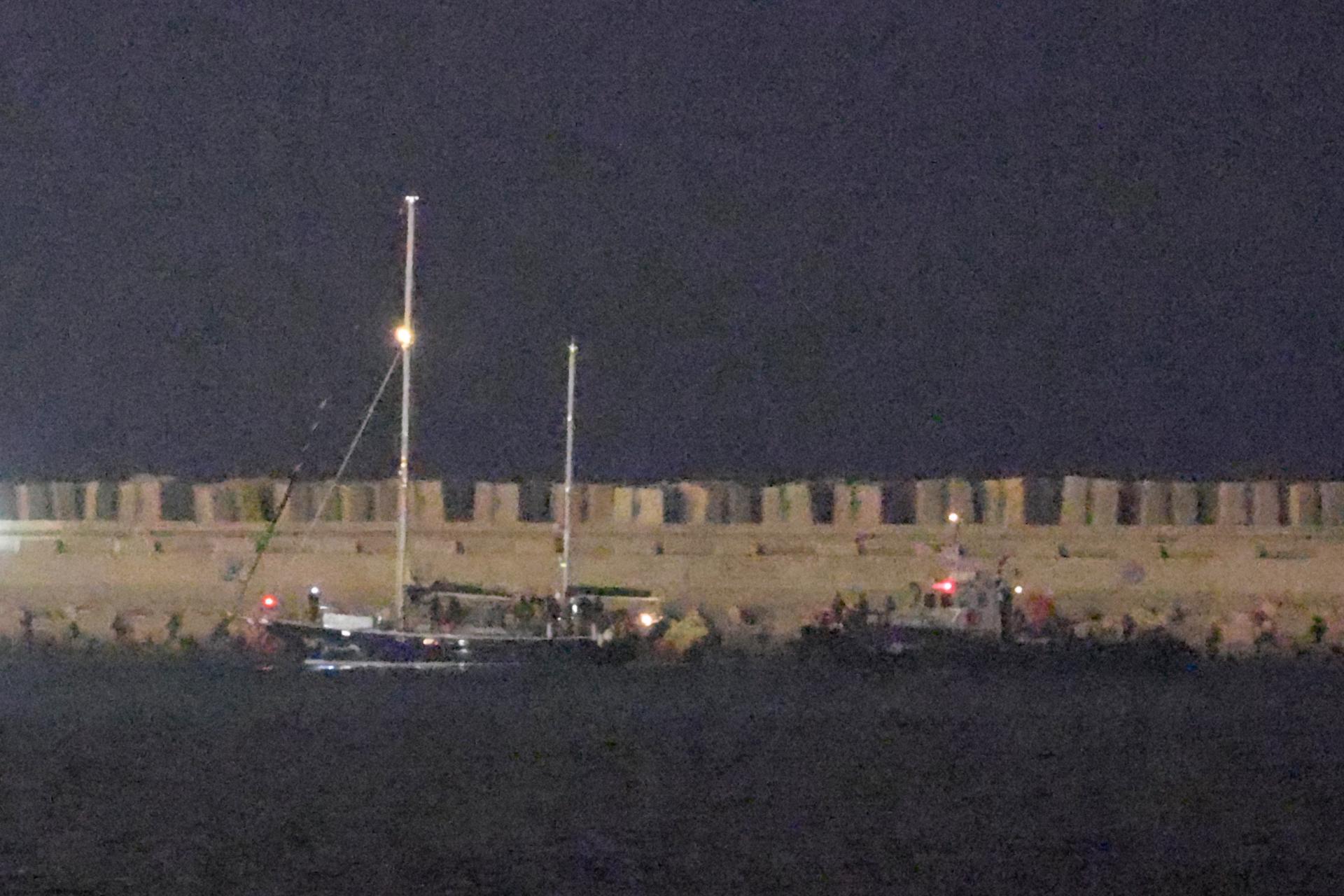 Velero interceptado rumbo a Gaza fue llevado a Israel; activistas serán deportados