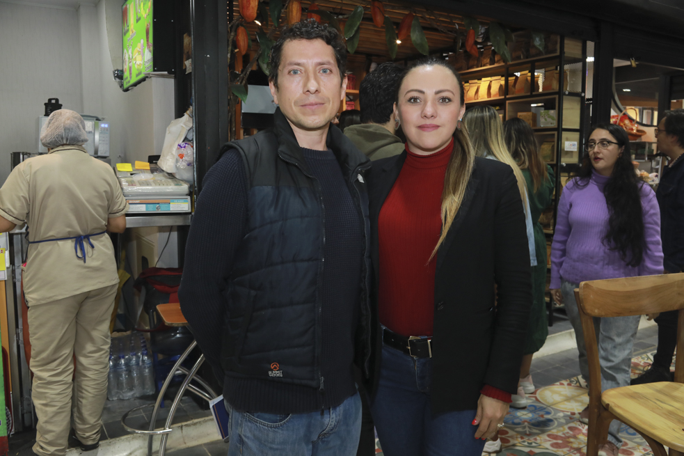 Kalley es Colombia VEA
Las plazas de mercado son un reflejo de la variada gastronomía de nuestro país y Kalley en su novena celebración de Kalley es colombia exalta en esta ocasión las plazas de mercado y su oferta de comida típica