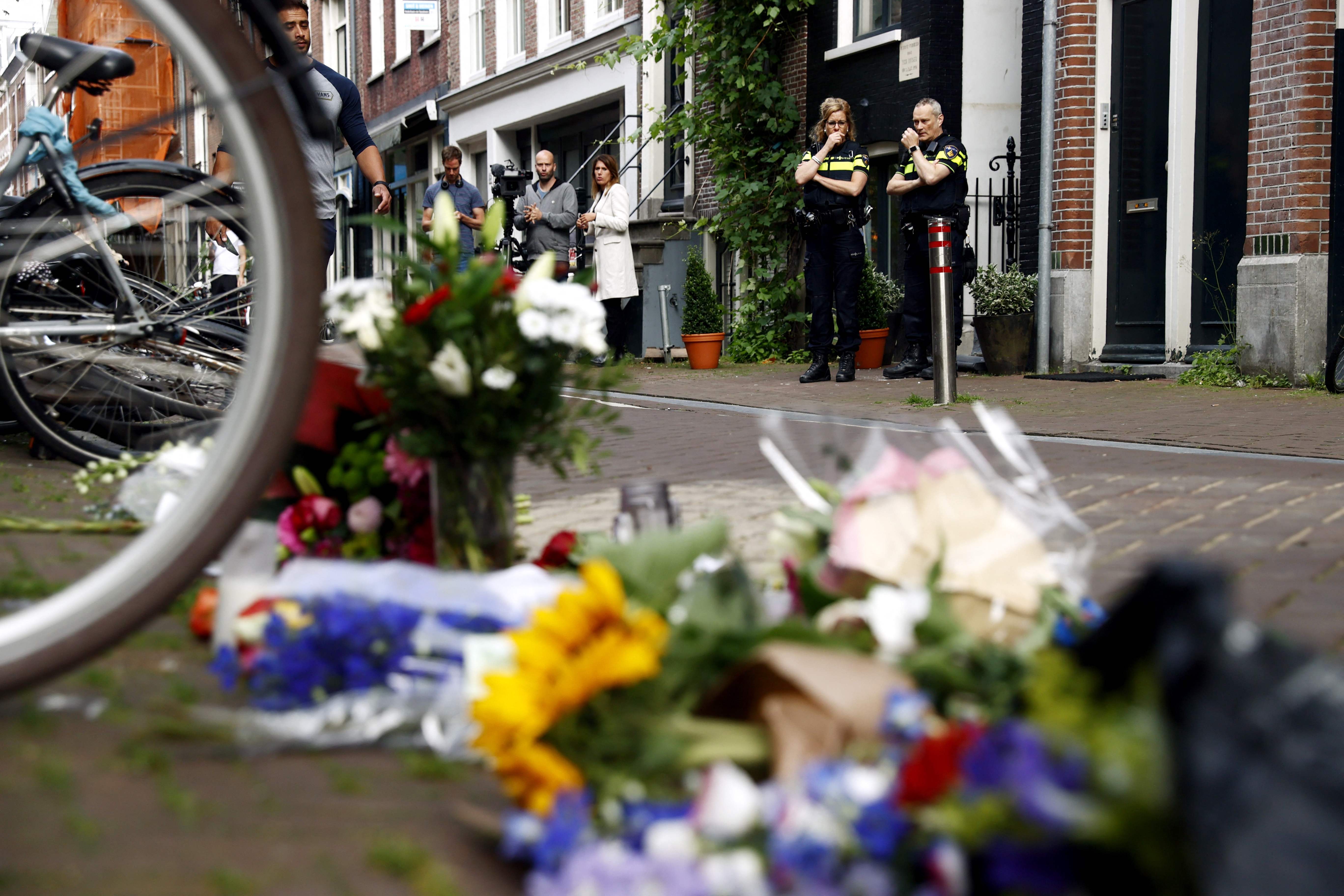 Periodista holandés fue tiroteado hoy en Ámsterdam (Holanda)