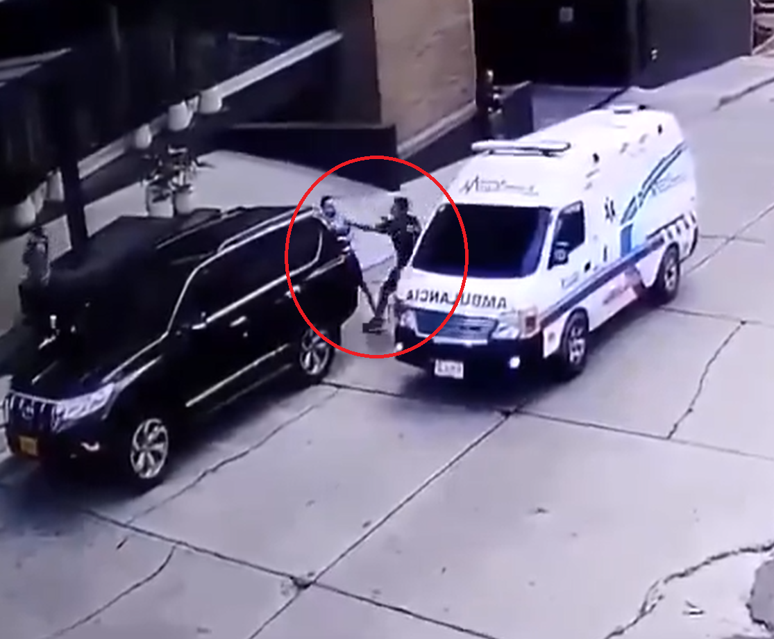 Delincuentes intentaron secuestrar un empresario mientras se movían en una ambulancia