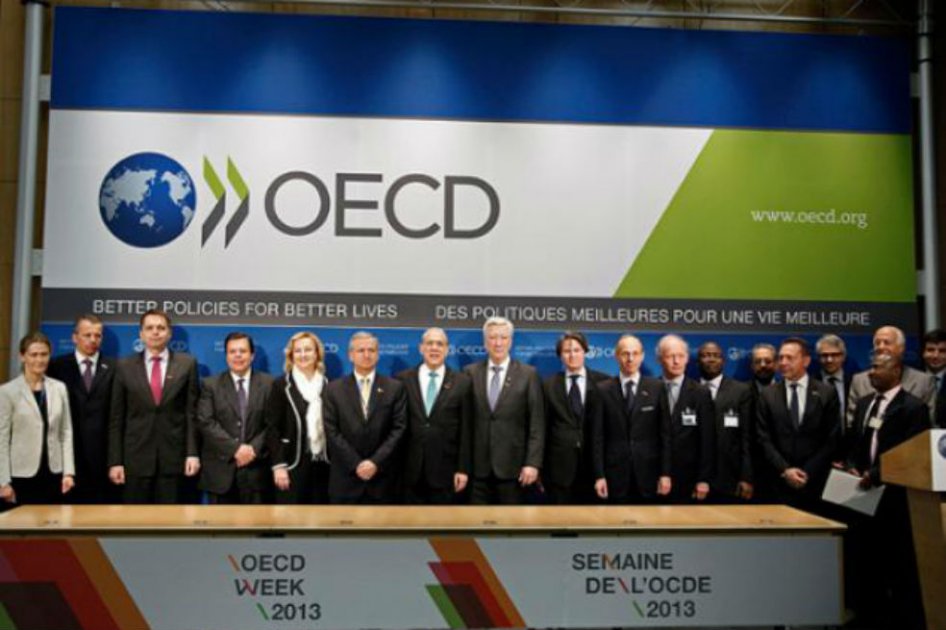 Colombia tendrá que ajustar su sistema tributario para estar en la OCDE: Contraloría