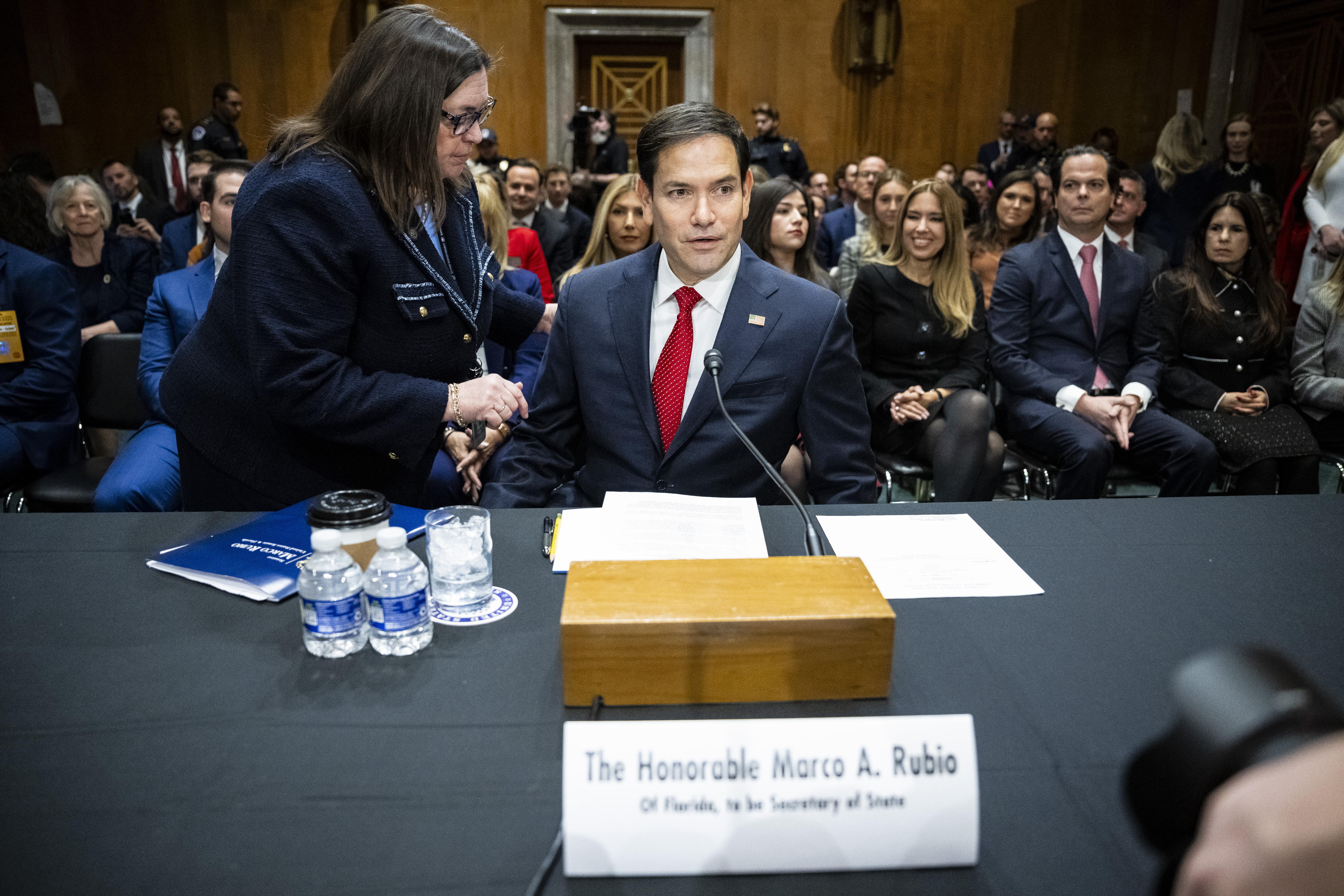 Washington (United States), 15/01/2025.- US Republican Senator from Florida, Marco Rubio (C), President-elect Donald Trump's nominee for Secretary of State, arrives for his confirmation hearing with the Senate Foreign Relations Committee at the US Capitol in Washington, DC, USA, 15 January 2025. Senator Rubio is expected to be confirmed on a bipartisan vote, and will likely be one of the first Cabinet nominees confirmed by Senate Republicans for the incoming Trump Administration. EFE/EPA/GRAEME SLOAN