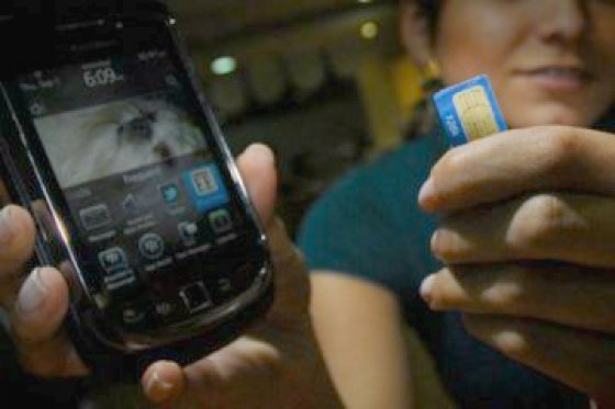 Compañías de telefonía móvil responsabilizan al Estado del mal servicio