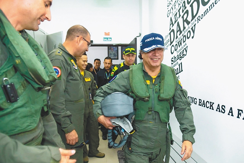 Alto turmequé: de aviones, fragatas y aventuras
