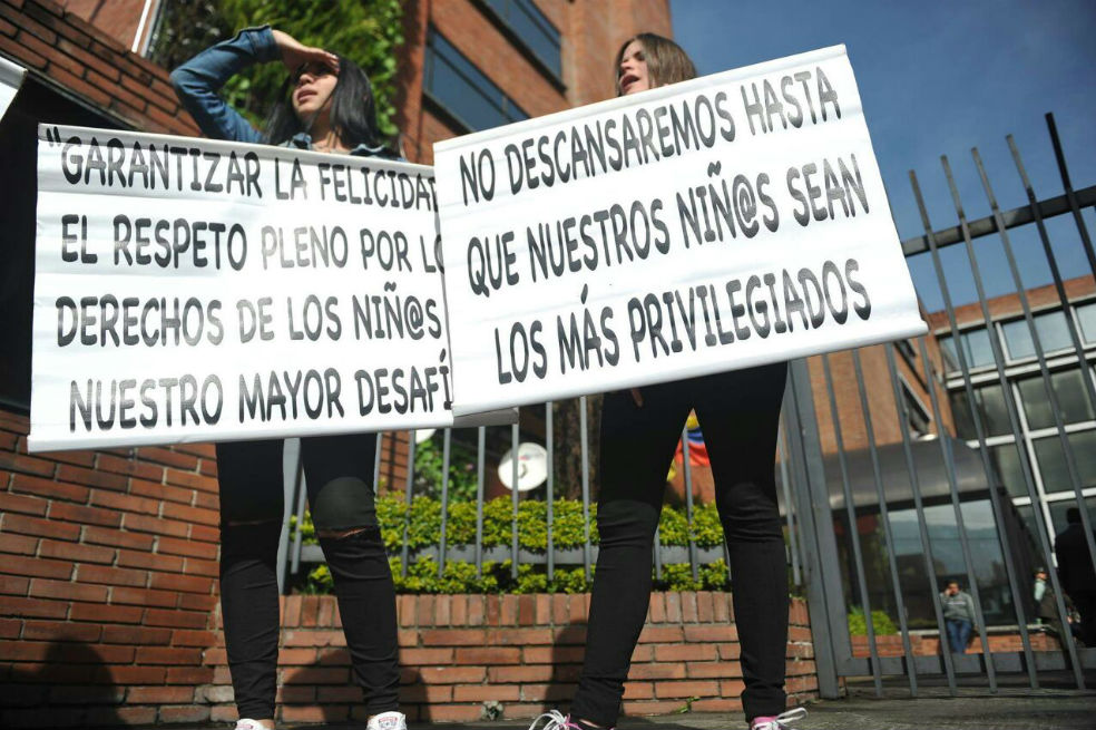 Plantón a las afueras de Paloquemao para exigir justicia en caso Yuliana Samboní