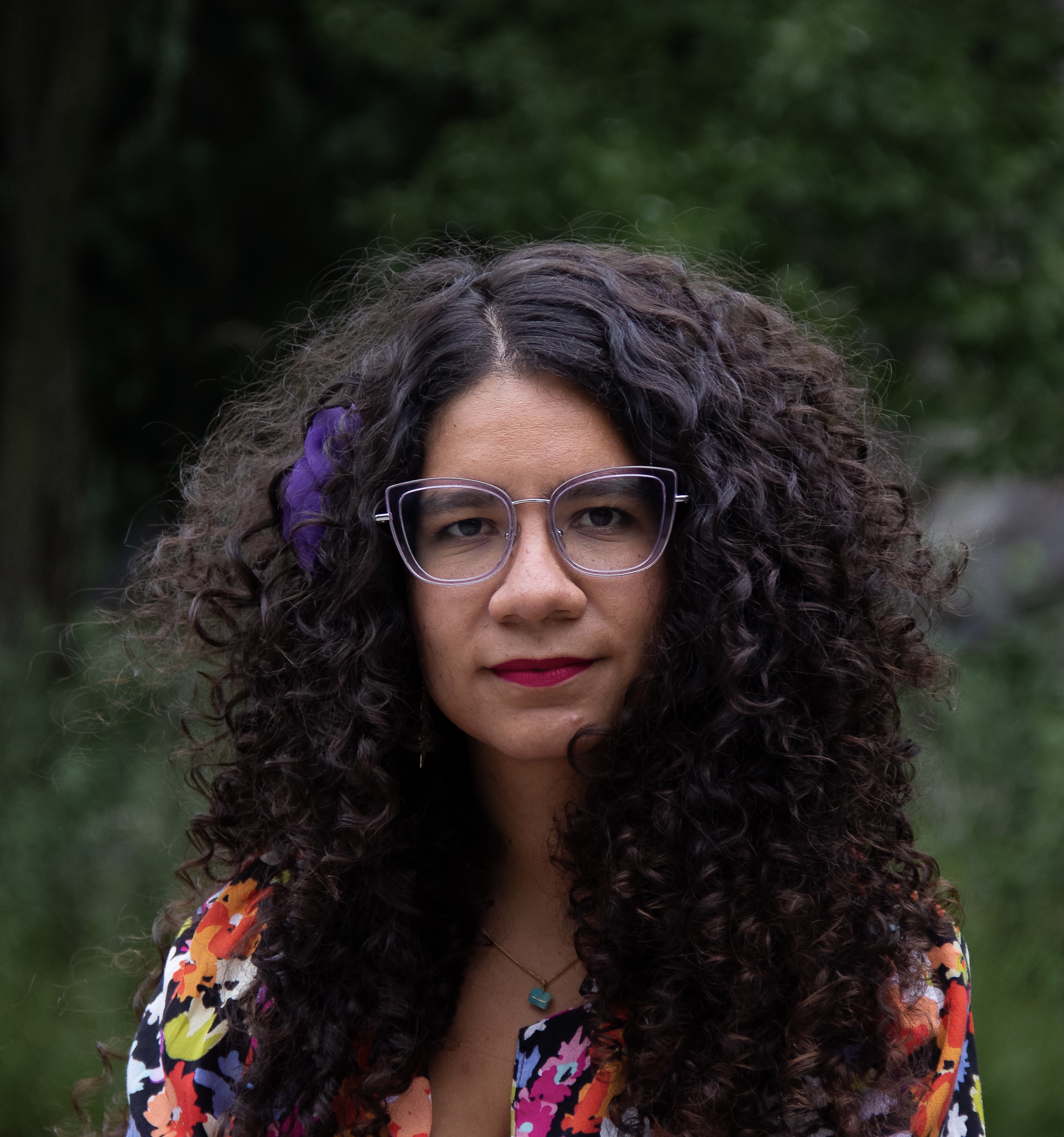 La poeta colombiana que le da voz a los personajes del Quijote