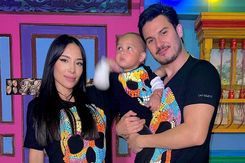 Luisa Fernanda W y Pipe Bueno con su hijo Máximo el pasado 7 de febrero en el cumpleaños número 30 del cantante.