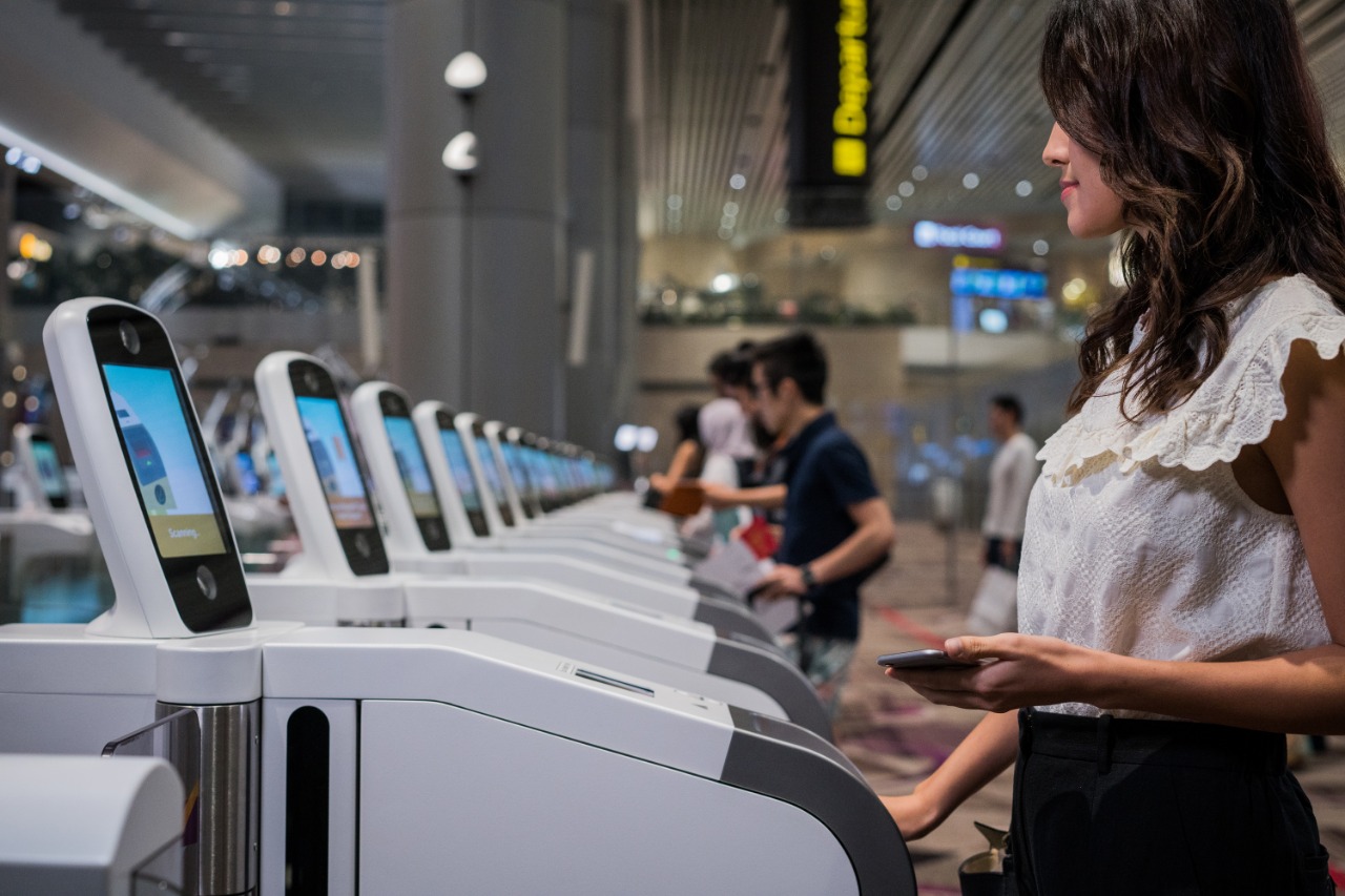 Viaje sin tropiezos: tecnologías que agilizan los controles de seguridad