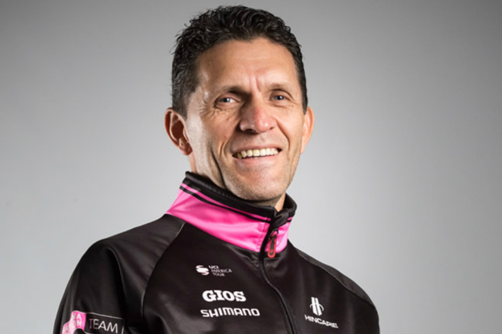 Óscar Vargas: «Queremos llevar a ciclistas colombianos a la cúspide mundial»