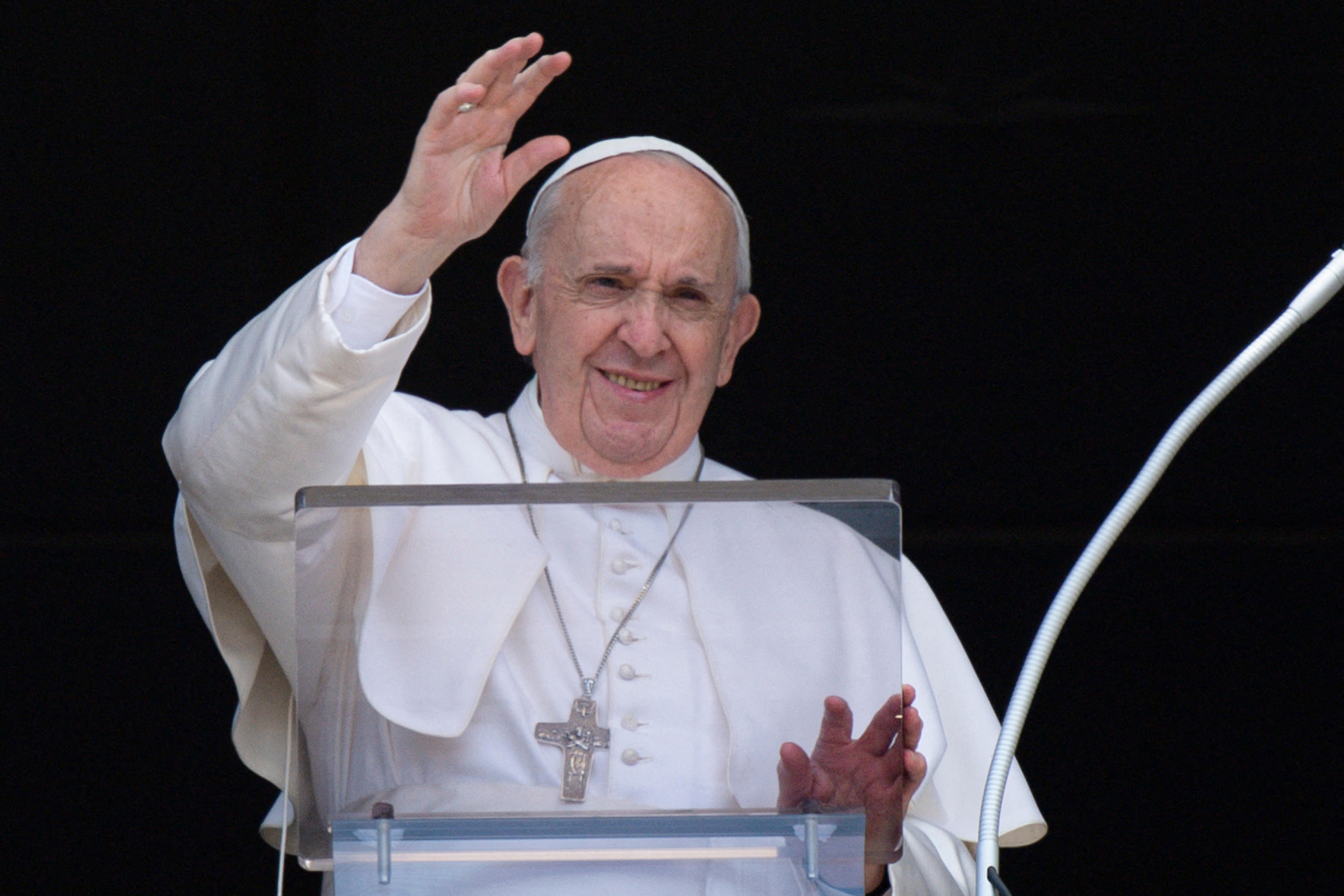 Papa Francisco dice que “hipocresía” y “medias verdades” arruinan a la Iglesia