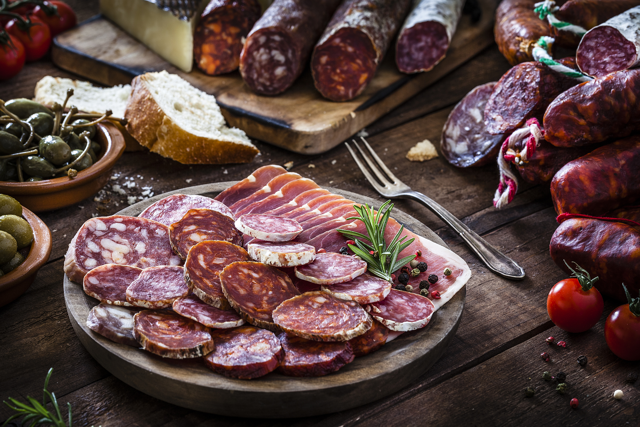 ¿Cuál es la diferencia entre pepperoni, salami y chorizo y cuál escoger?