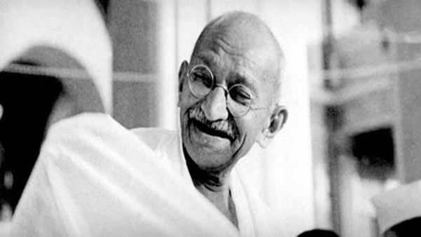 Mahatma Gandhi: La dignidad de una bala