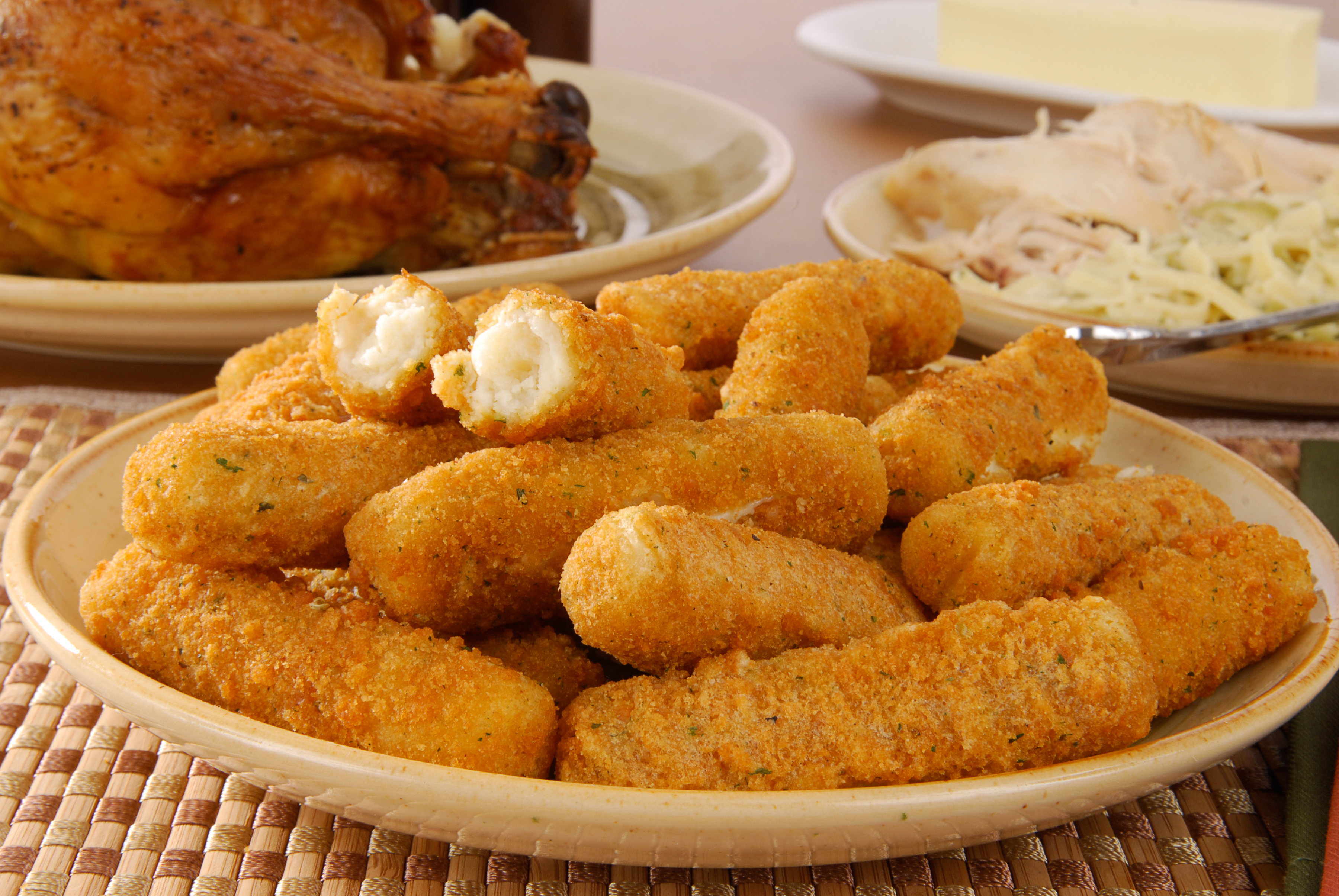 Palitos de queso mozzarella, una receta fácil y muy práctica para cocinar