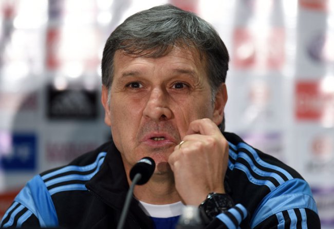 Gerardo Martino promete poner a Messi y Tévez juntos