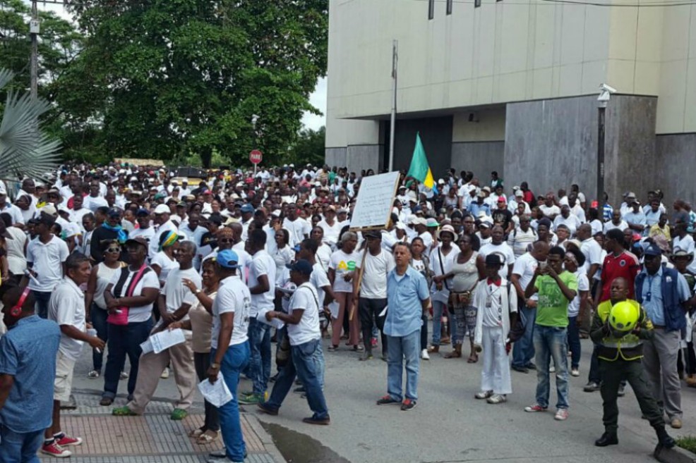 Una deuda de $10 mil millones lleva a paro a los maestros de Chocó