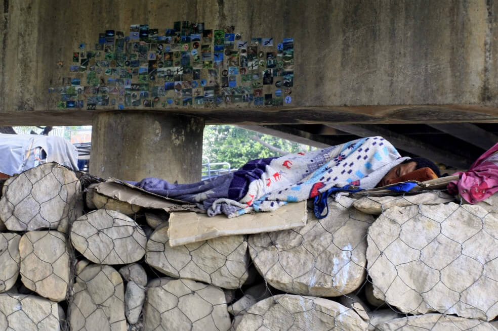 Así es la vida de un venezolano en el Puente Simón Bolivar
