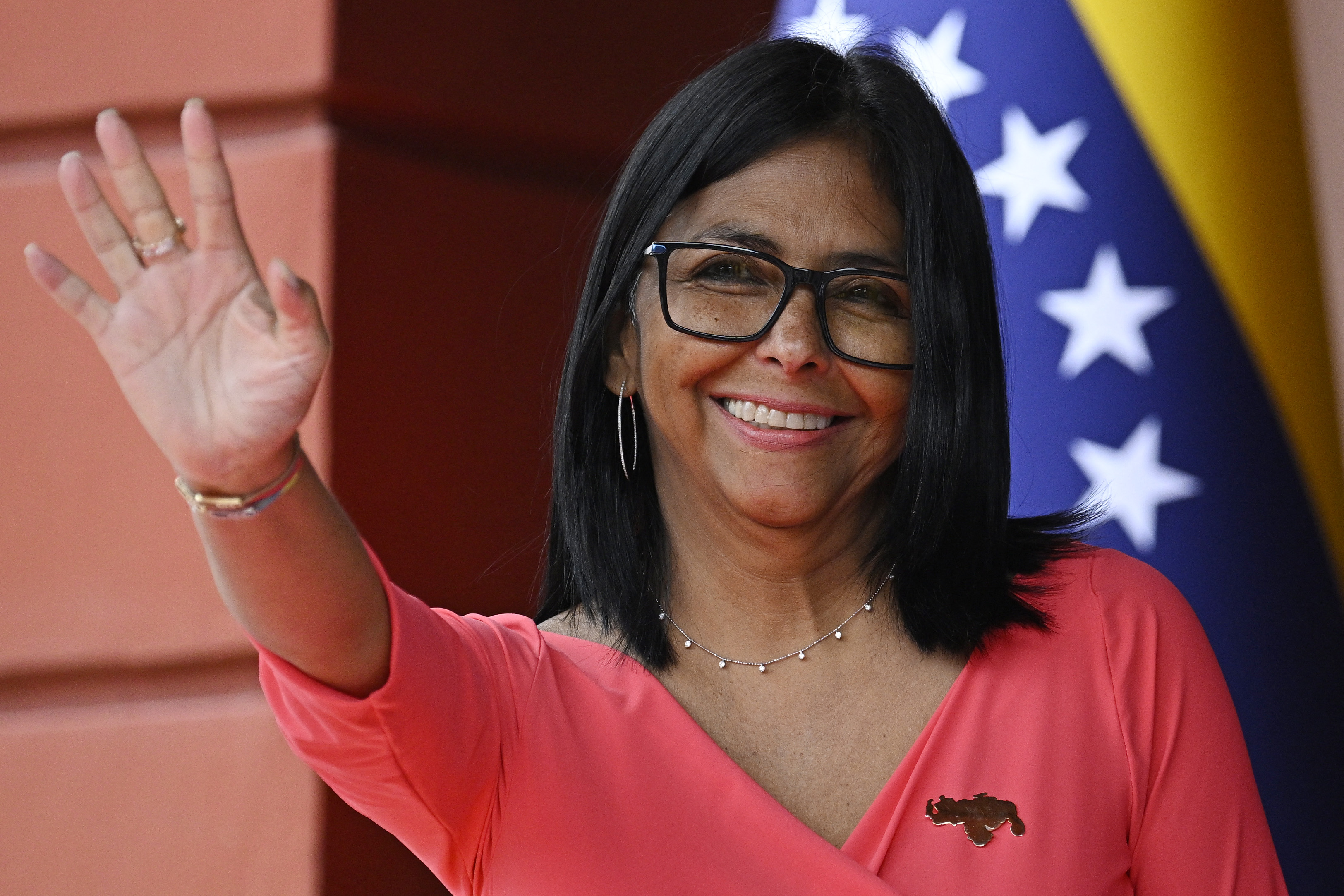 El gobierno de Trump les ordenó a los fiscales no investigar a Delcy Rodríguez