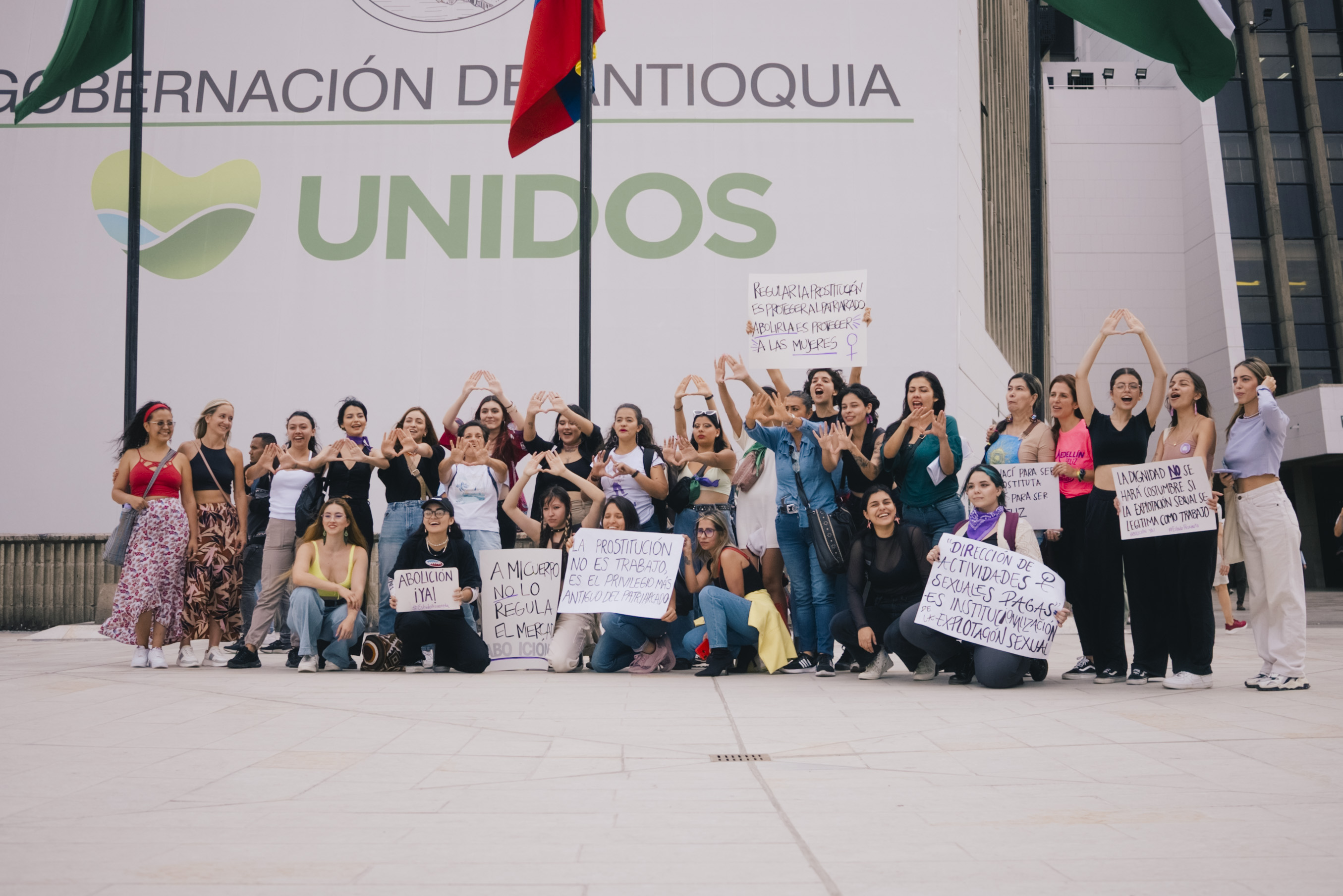 El grupo de jóvenes que buscan abolir la explotación sexual en Medellín
