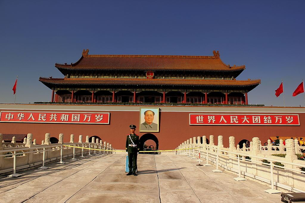 No comprar iPhones y otras estrategias patrióticas con las que China se defiende de EE.UU.