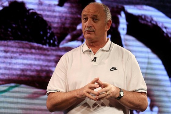 Scolari no cree que la crisis del Barcelona afecte a Neymar