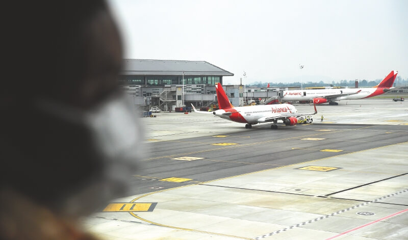 La lucha de las aerolíneas por sobrevivir al covid-19