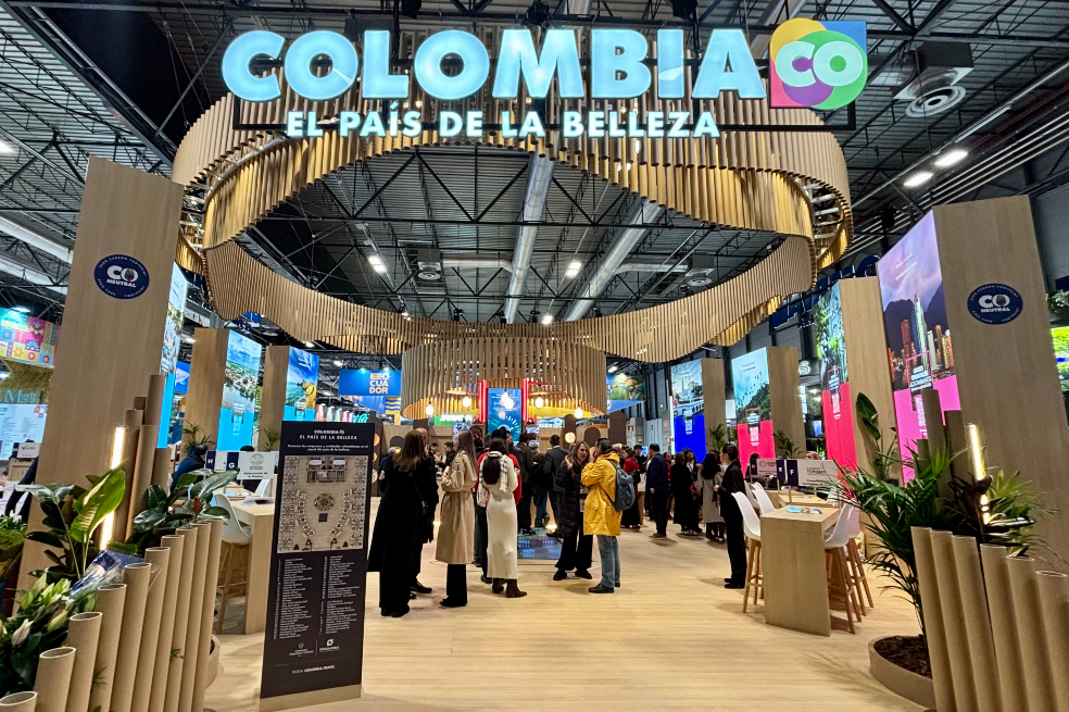 Mujeres caficultoras, comunidades indígenas y territorios hacen parte de la narrativa del stand de El País de la Belleza en FITUR 2026.