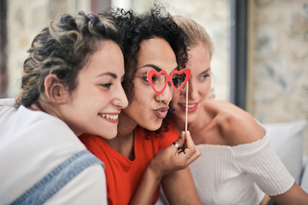 5 consejos para tener amistades femeninas fuertes y duraderas