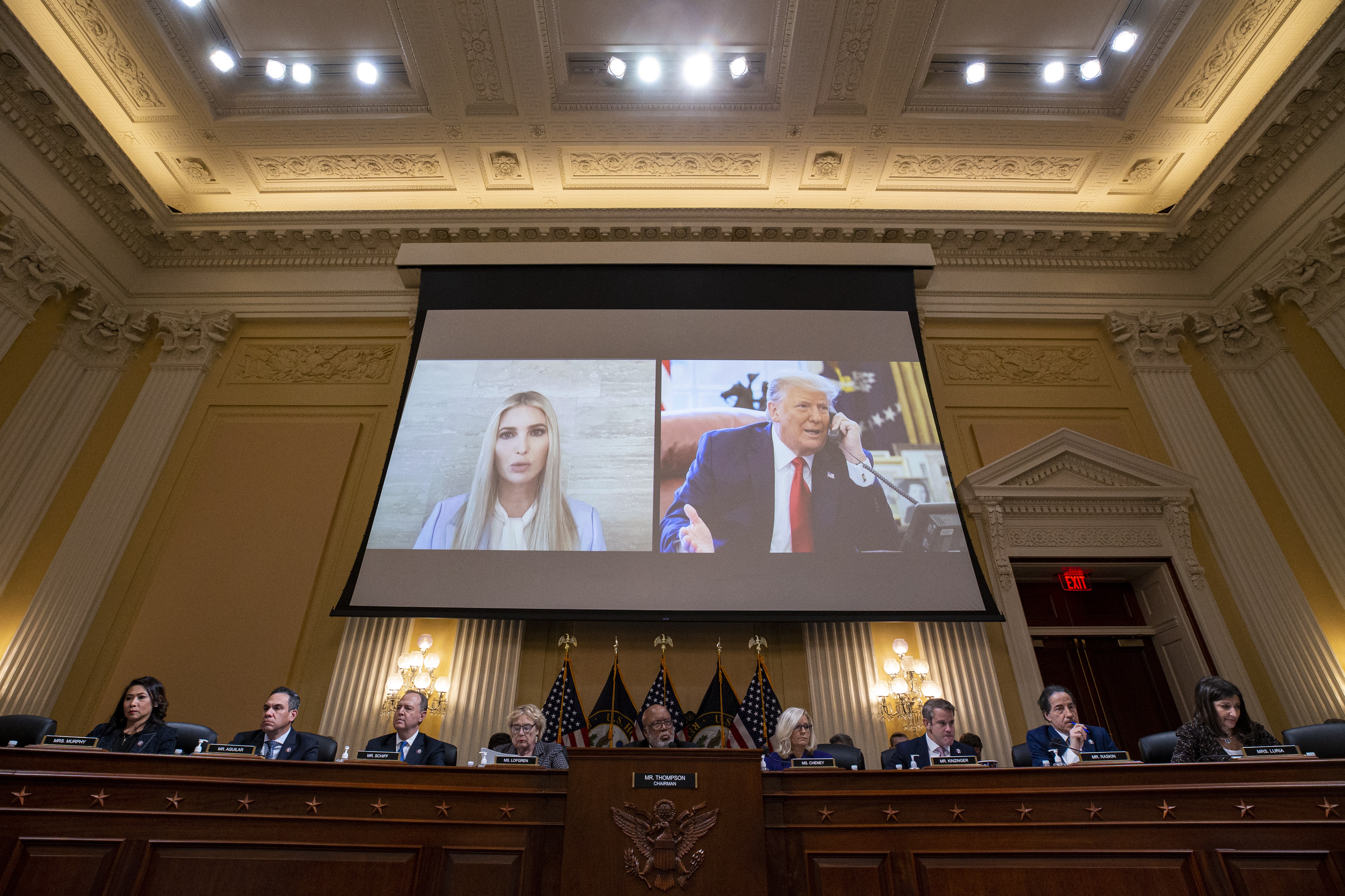 ¿Se acusará a Trump por un delito? El Comité del 6 de enero entregará su informe