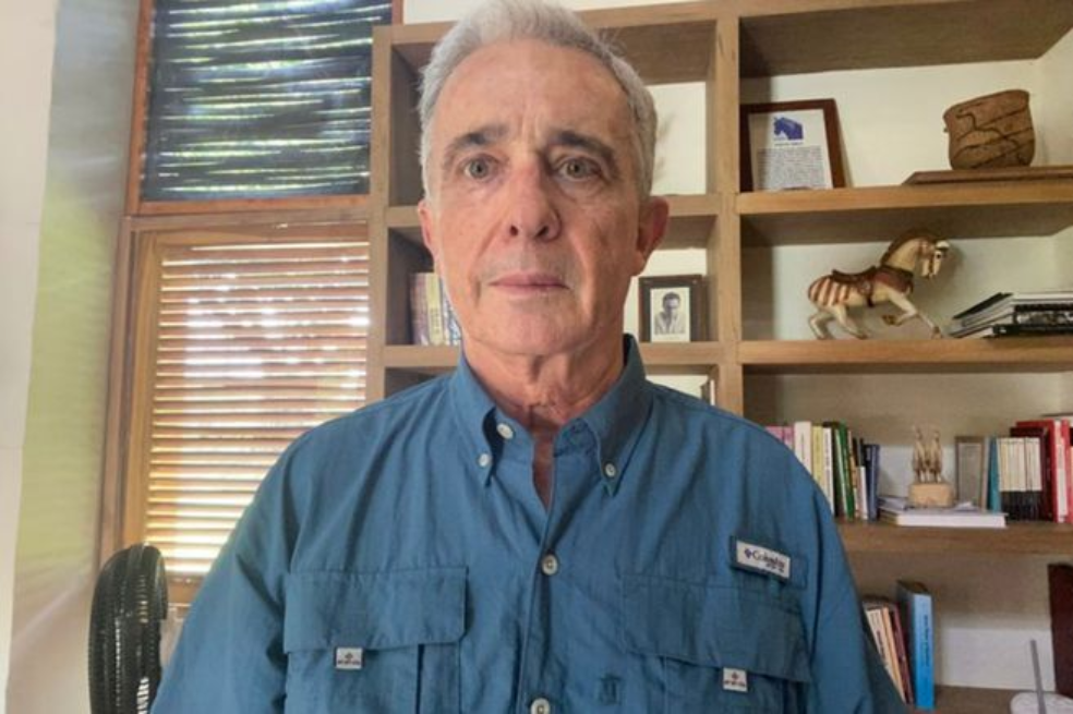 Vetan el número de registro de preso de Álvaro Uribe en las casas de apuesta de Antioquia