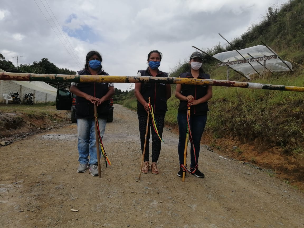 Ellas son mujeres de la guardia campesina de la organización Ordeurca.
