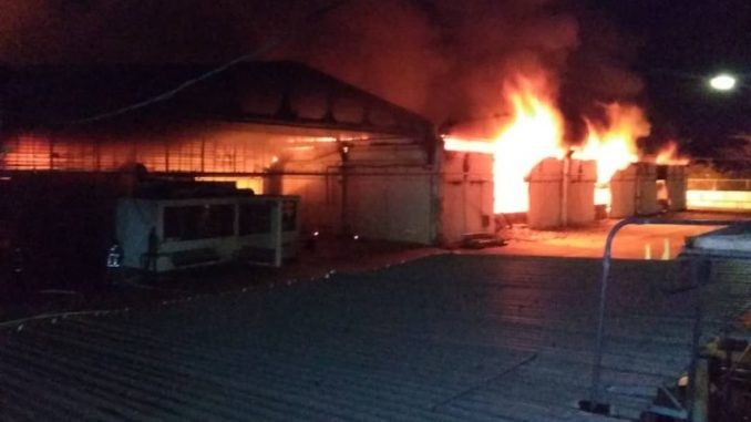 Maduro denuncia «ataque terrorista» por incendio en empresas de telecomunicaciones
