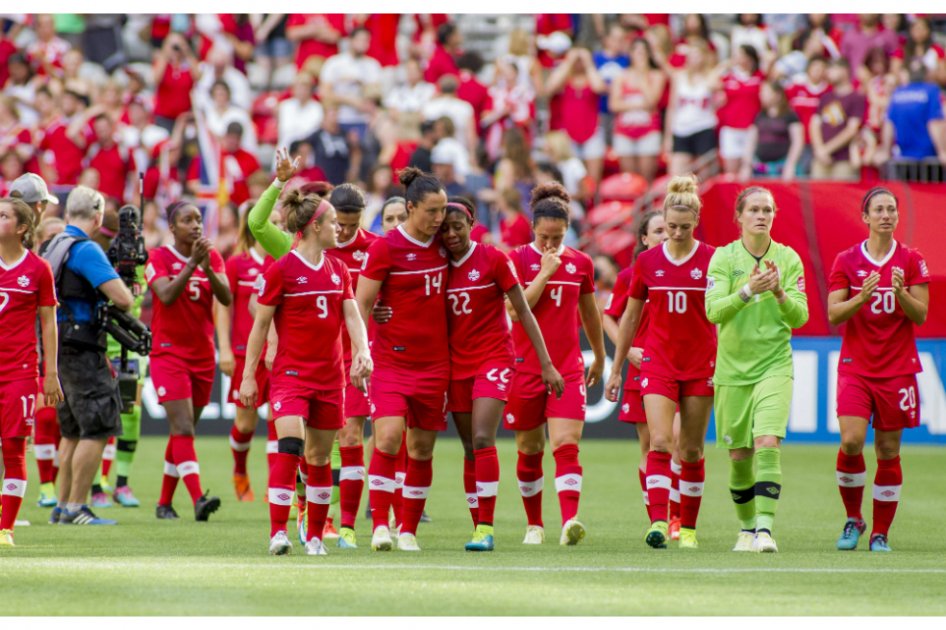 Errores defensivos sentencian a Canadá frente a Inglaterra