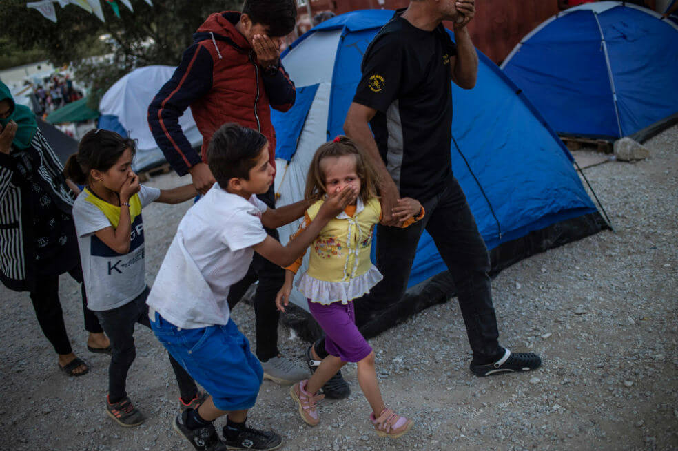 Trágica situación en campamento de migrantes superpoblado en Grecia