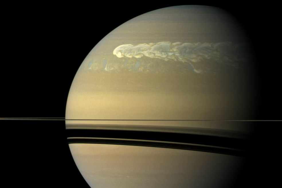 Nuevas imágenes e información sobre el origen de los anillos de Saturno