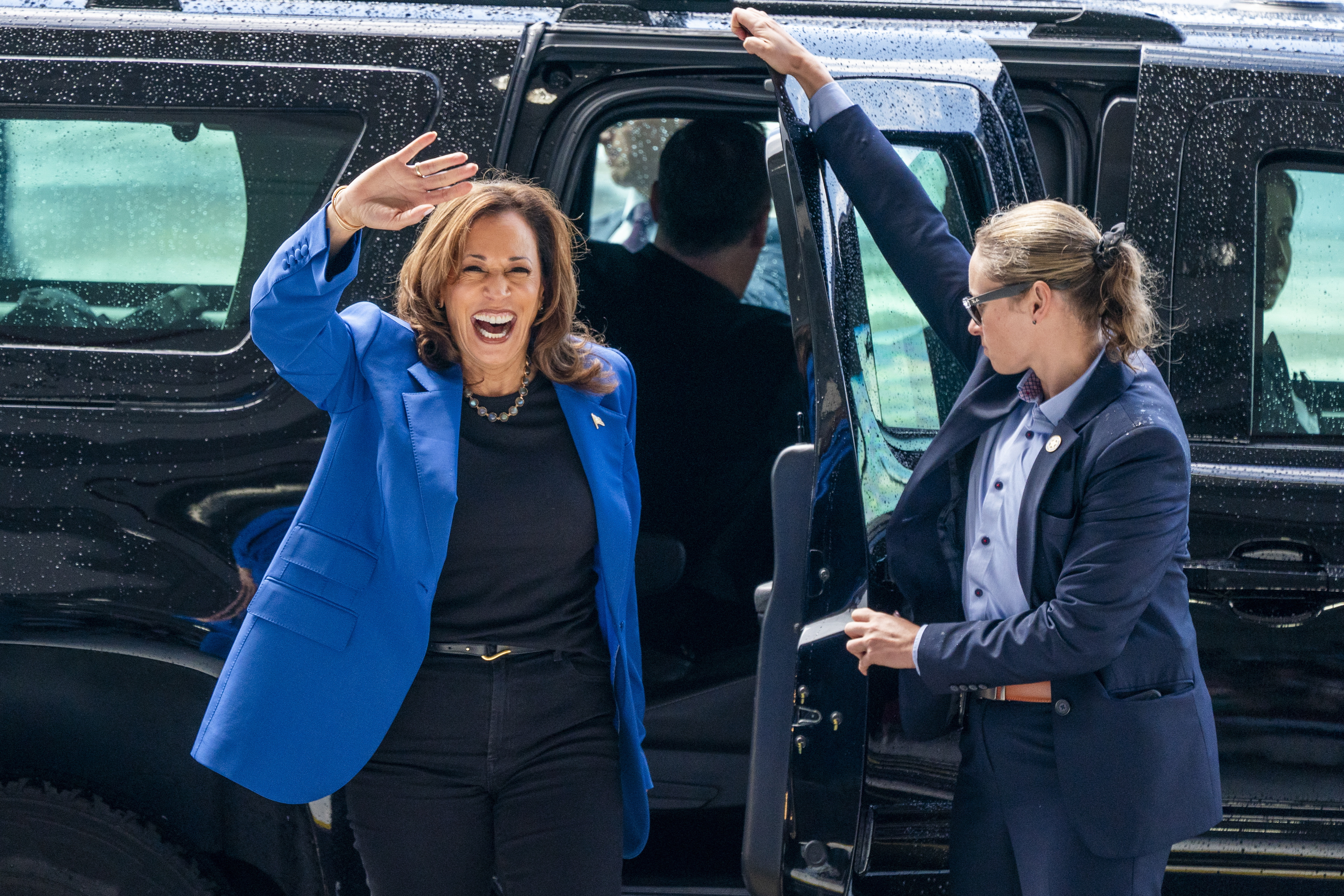 Empezó la campaña de Harris en Pensilvania con destino a la convención demócrata