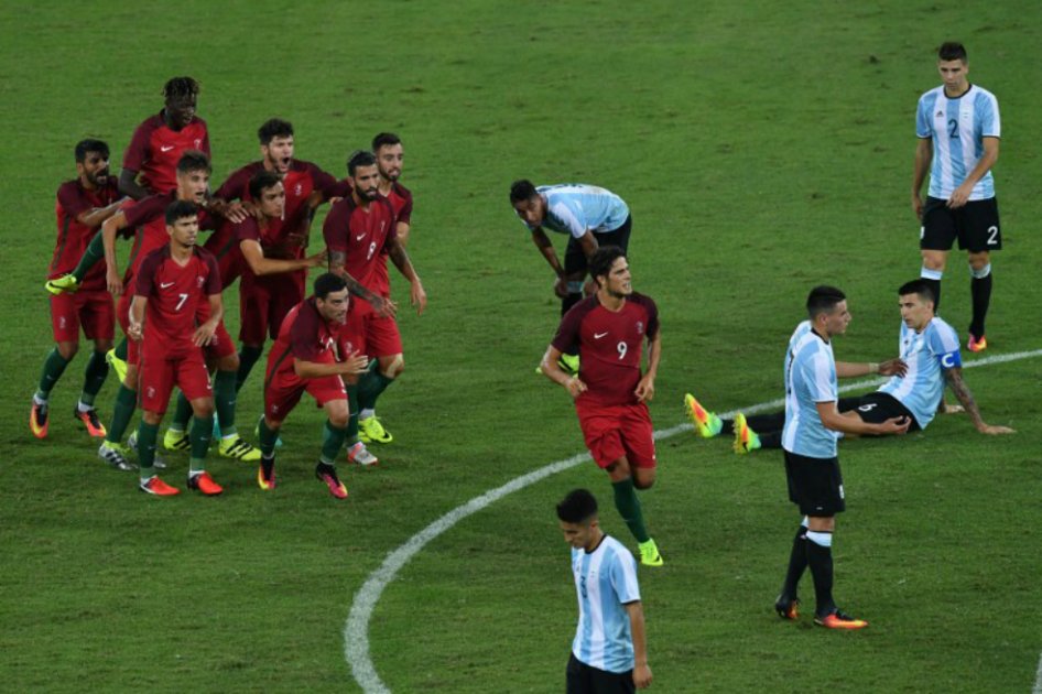 Mal inicio de la Selección Argentina en Río 2016: perdió 2-0 contra Portugal