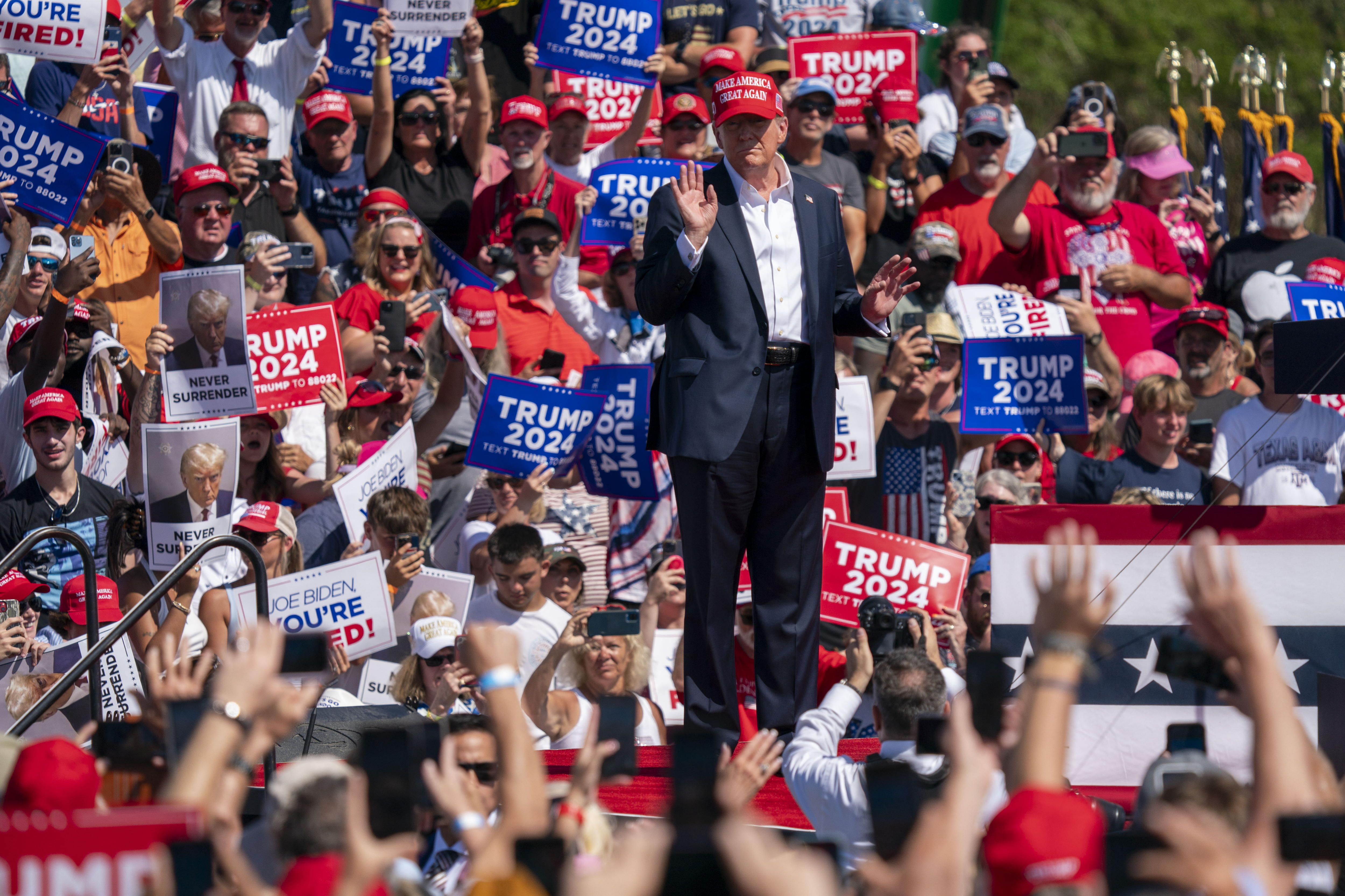 “Gran victoria” para Trump: Corte Suprema retrasa de nuevo su juicio federal